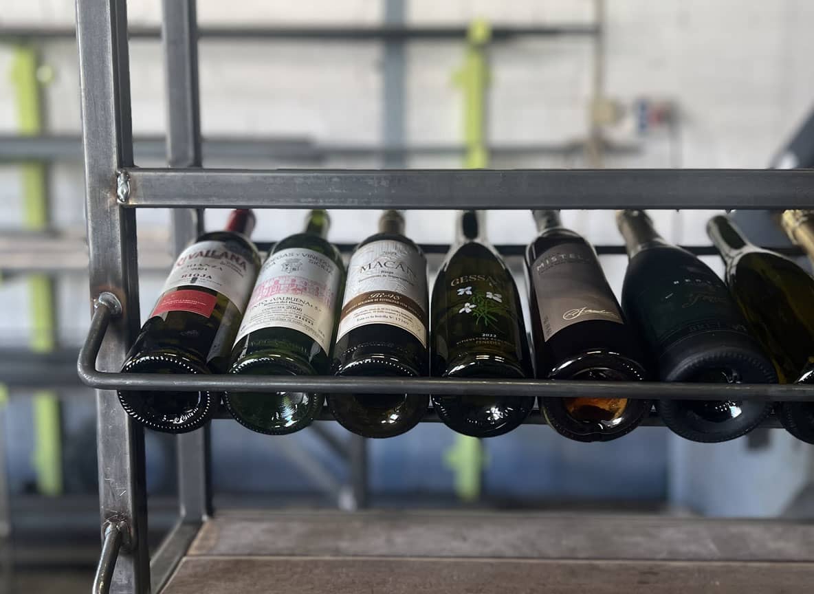 .detalle botellas vinoteka